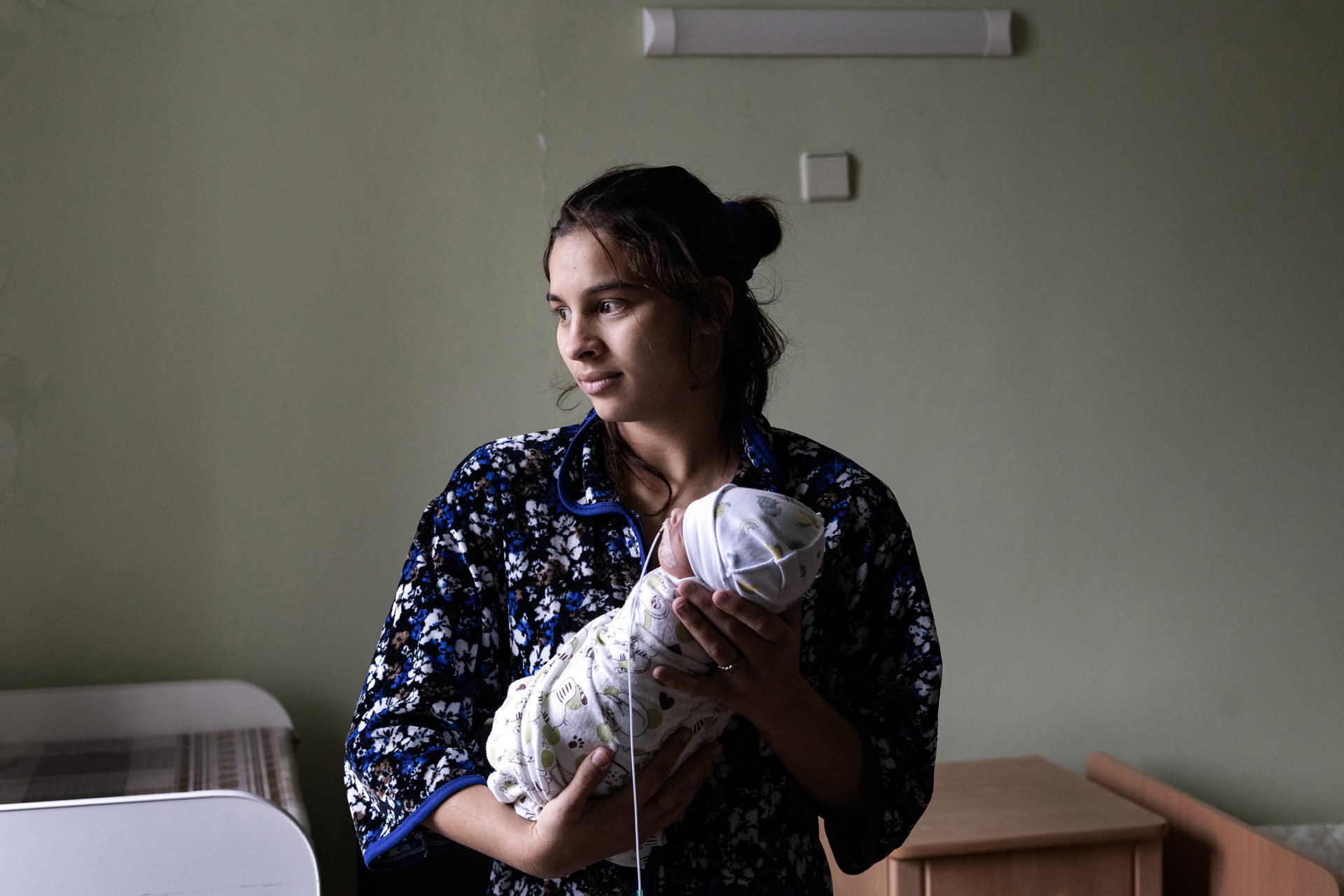 Rosa na dziecko zdecydowała się, kiedy wojna już trwała.  Stres jaki towarzyszy kobietom utrudnia donoszenie ciąży. Córkę urodziła w 34 tygodniu ciąży. Mimo wszystko był to dla niej czas radości, jest przekonana, że nawet w najgorszych dla Ukrainy czasach życie toczy się dalej. 

